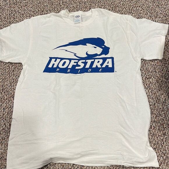 HOFSTRA PRIDE T-Shirt - Picture 1 of 3